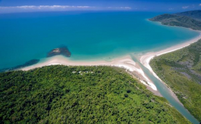 Thornton Beach Bungalows Daintree